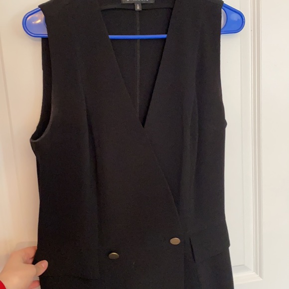 Black Dress with shorts inside - Picture 2 of 3